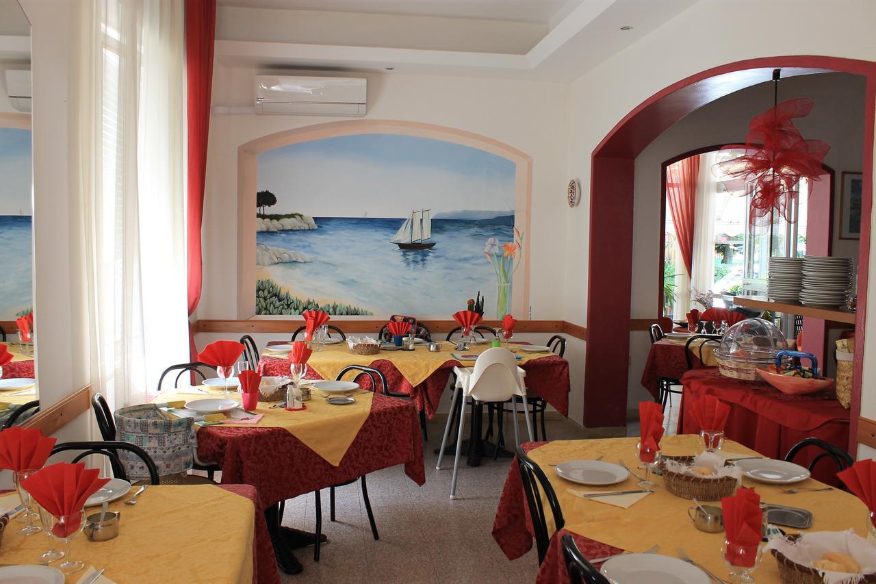 Hotel Susanna Rimini Dış mekan fotoğraf